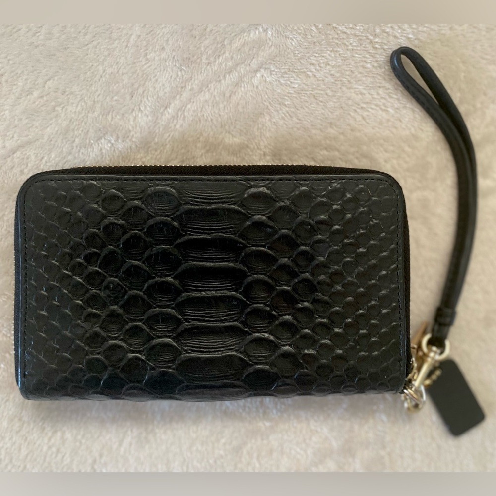 COACH Embossed Leather Double Zip Clutch/Wristlet - Picture 4 of 9